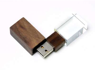 USB 2.0- флешка на 64 Гб прямоугольной формы, под гравировку 3D логотипа под нанесение логотипа