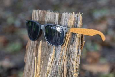 Солнцезащитные очки Cork из переработанного пластика, UV 400 под нанесение логотипа
