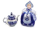 Подарочный набор Гжель: кукла на чайник, чайник заварной с росписью фото