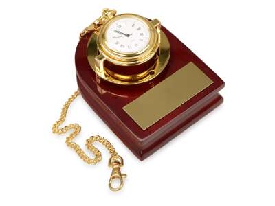 Часы Магистр с цепочкой на деревянной подставке под нанесение логотипа