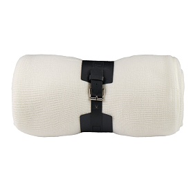 Плед  "Belt"; белый; 130 х 180 см; 100% акрил,  с ремнем с логотипом, рис. 1 — Пледы BIZGIFT