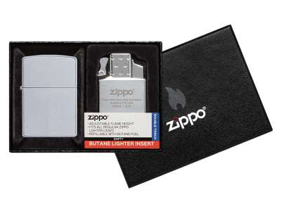 Набор ZIPPO: зажигалка 205 с покрытием Satin Chrome™ и газовый вставной блок с двойным пламенем под нанесение логотипа